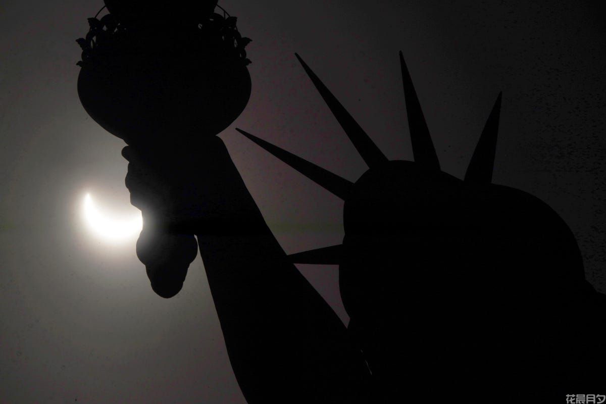 Solar eclipse 2024 New York Statue of Liberty gettyimages-2141955069