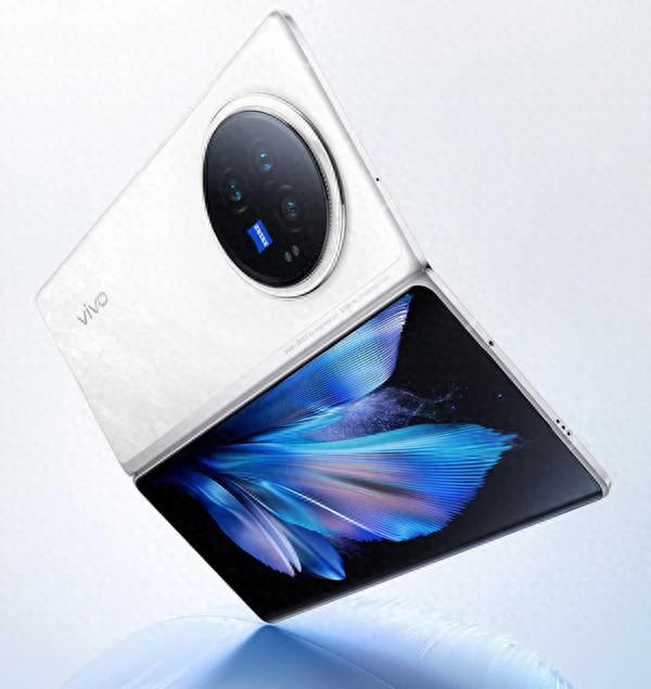 vivo X Fold 4关键配置泄露 产品策略大改 轻薄设计依旧__vivo X Fold 4关键配置泄露 产品策略大改 轻薄设计依旧