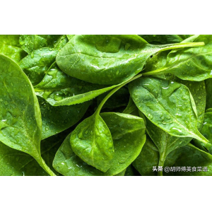 菠菜——越吃眼睛越亮的深色蔬菜，富含多种护眼营养物质